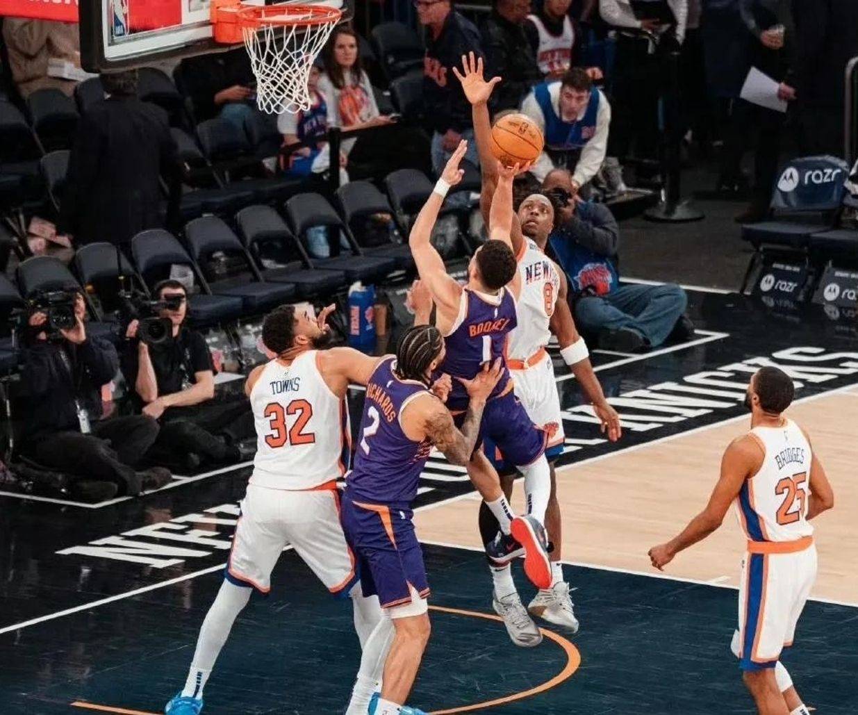 人全队士气高涨,准备下一场比赛迎战勇士 人全队士气高涨,准备下一场比赛迎战勇士