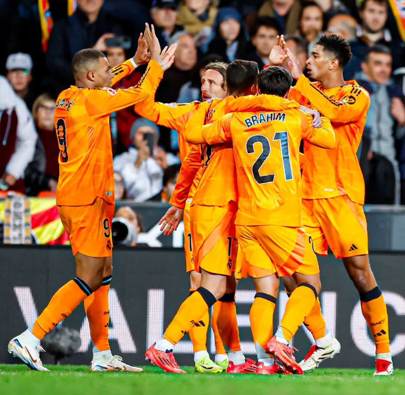 球队战绩起伏不定，令球迷心情变幻莫测的简单介绍