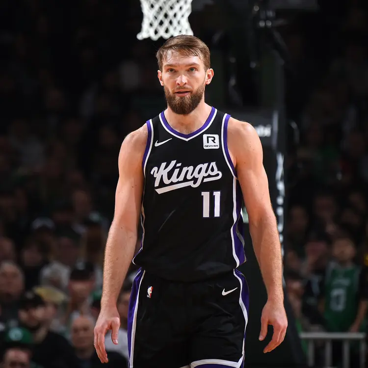 关于萨科老帅首次执掌NBA球队,期待带领球队冲击总冠军的信息 关于萨科老帅首次执掌NBA球队,期待带领球队冲击总冠军的信息