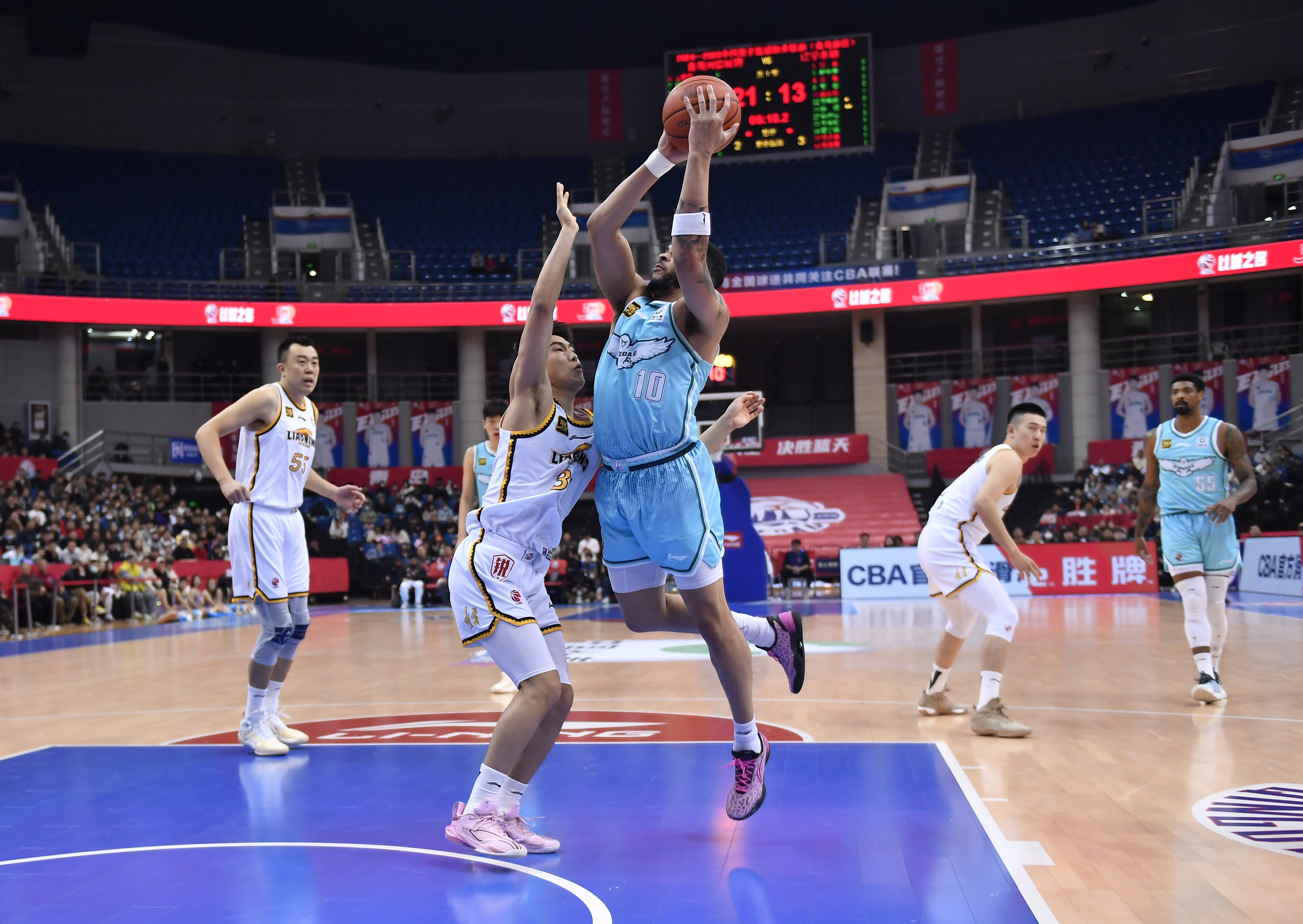 AG捕鱼-关于青岛篮球队击败对手,实现胜利突破的信息