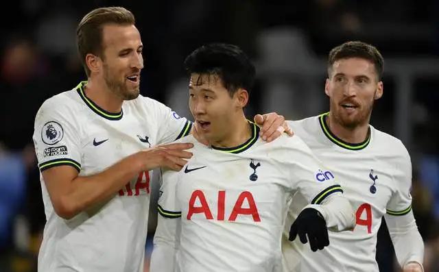 关于桑德兰遭遇主场惨败,保级困境愈发严峻的信息 关于桑德兰遭遇主场惨败,保级困境愈发严峻的信息