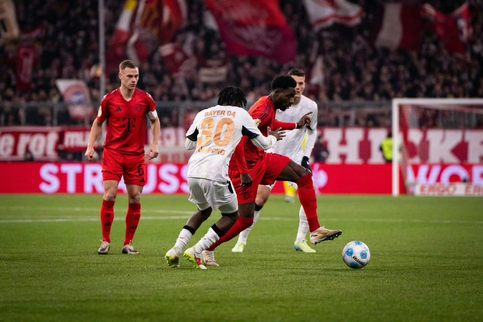 AG捕鱼乐园简介-诺伊尔神扑,拜仁客胜切尔西