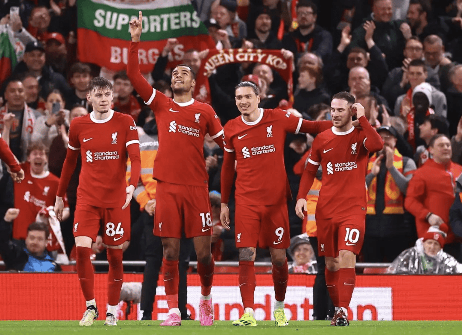 AG捕鱼-阿斯顿维拉主场击败曼联，保住希望