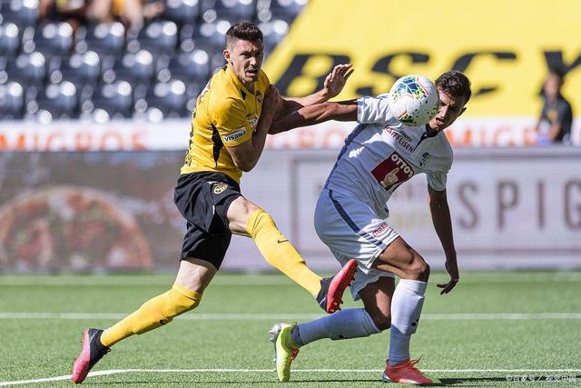 -沙尔克客场惨败,遭遇轮不胜的简单介绍