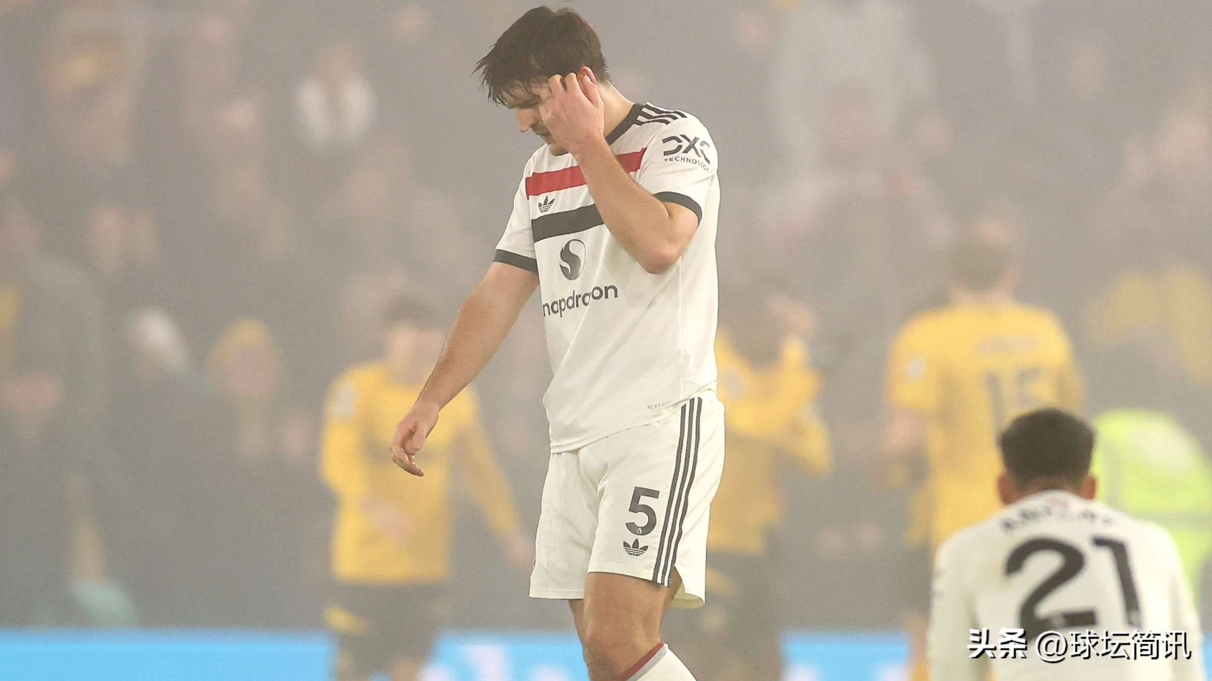 曼联遭遇失利，球队排名下滑的简单介绍