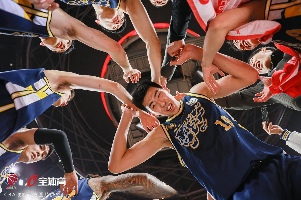 AG捕鱼王游戏下载-国内职业联赛中球员展现灵活多变技战术的简单介绍