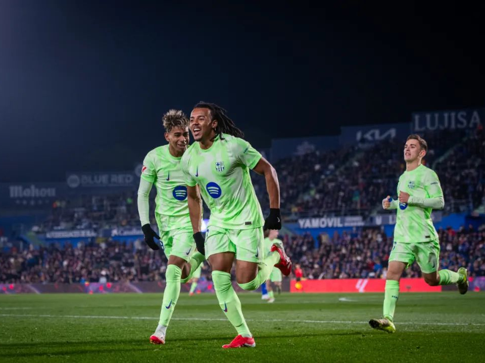 赫塔菲客场失利,战绩下滑 赫塔菲客场失利,战绩下滑