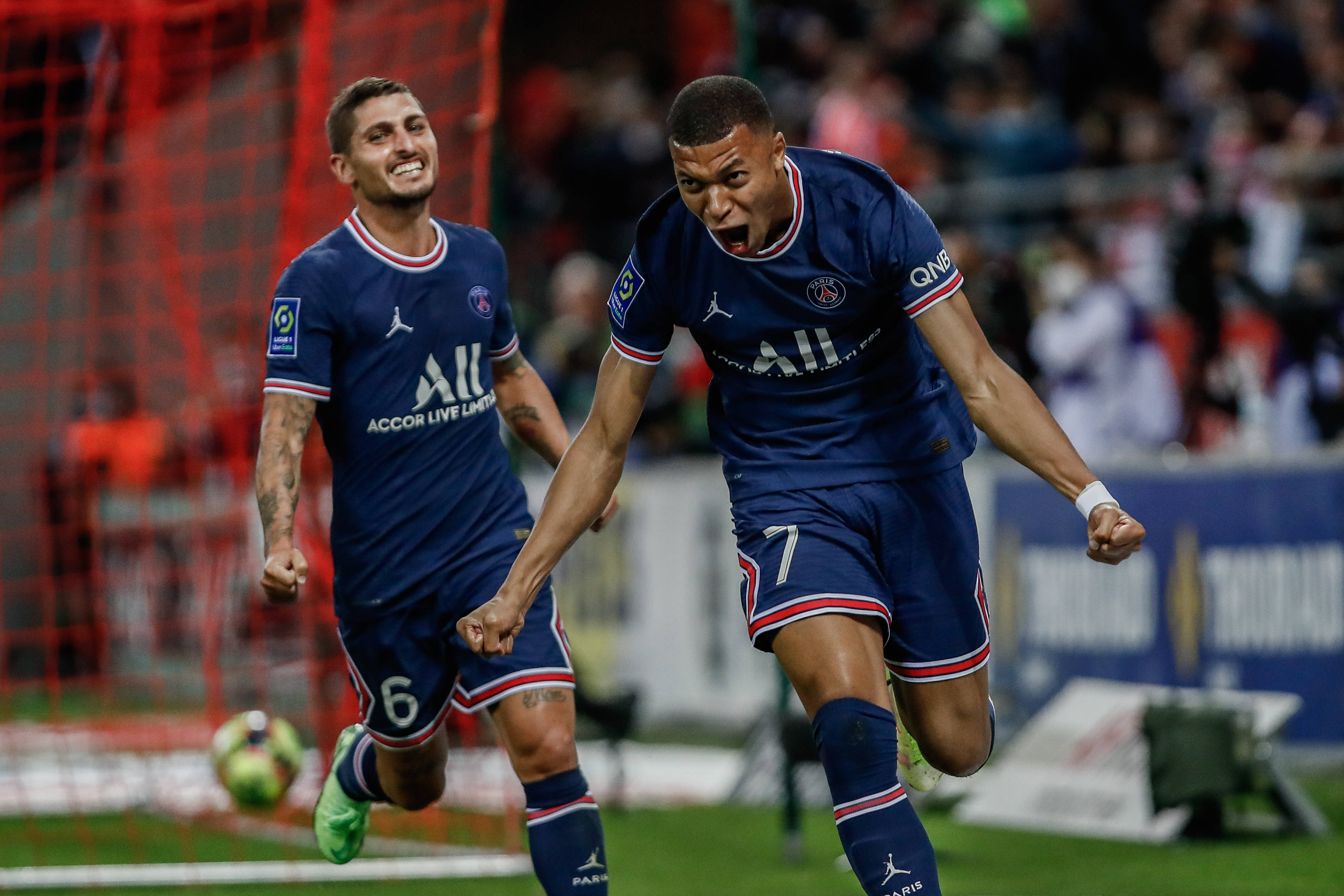 关于巴黎圣日耳曼大胜马德里竞技,晋级下一轮的信息 关于巴黎圣日耳曼大胜马德里竞技,晋级下一轮的信息