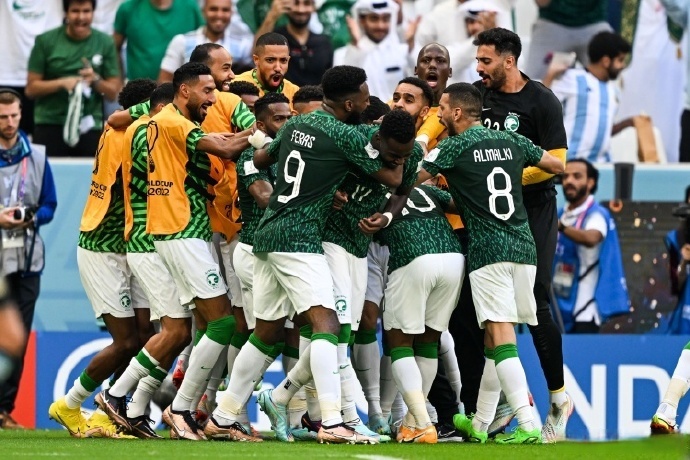 沙尔克球员动力足，备战接下来激烈比赛的简单介绍