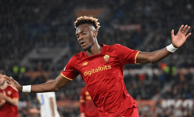 米兰德比战场烽火再起,胜者笑到最后 米兰德比战场烽火再起,胜者笑到最后