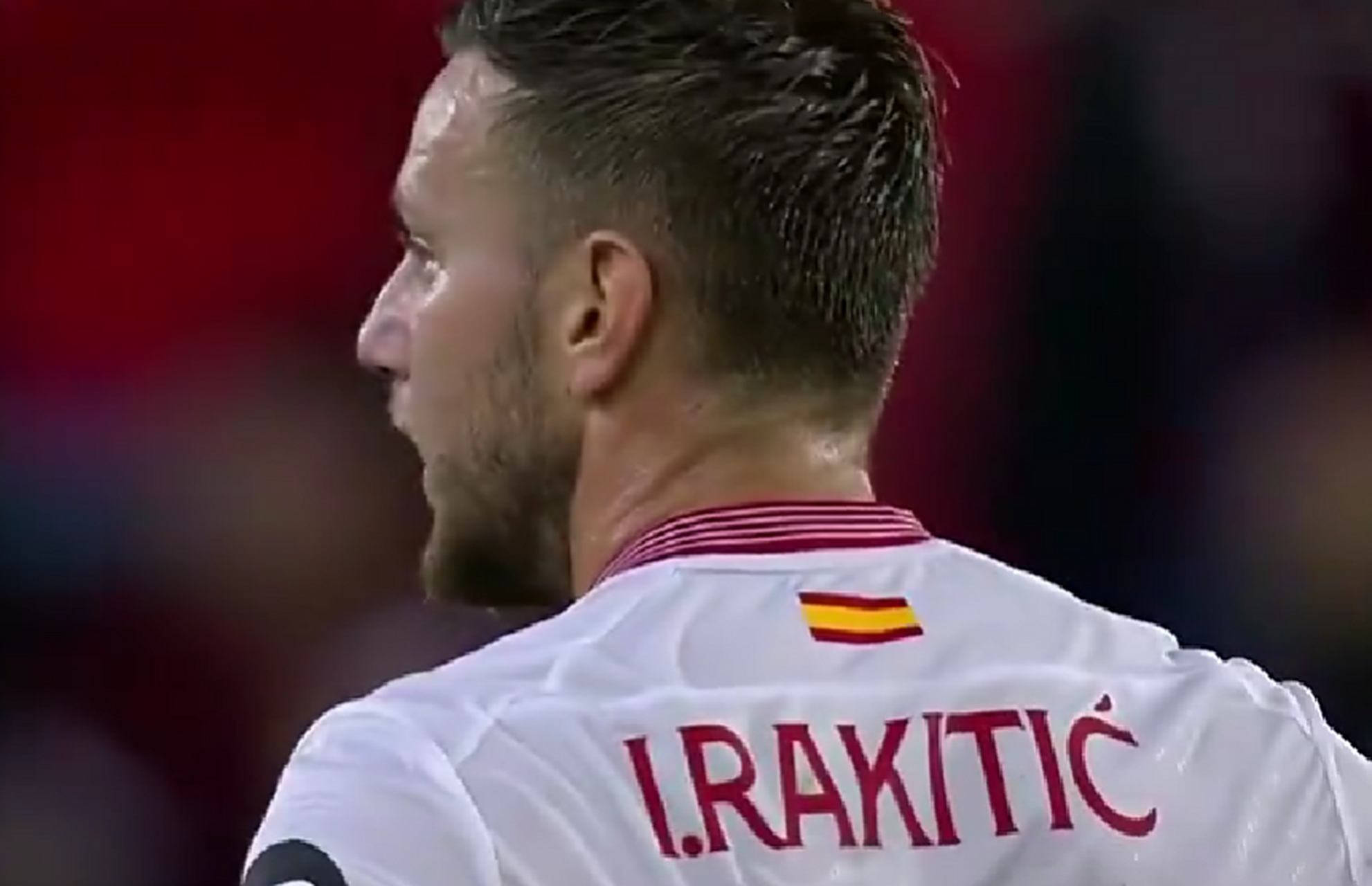 皇马遭遇塞维利亚逼平,出线压力增大 皇马遭遇塞维利亚逼平,出线压力增大