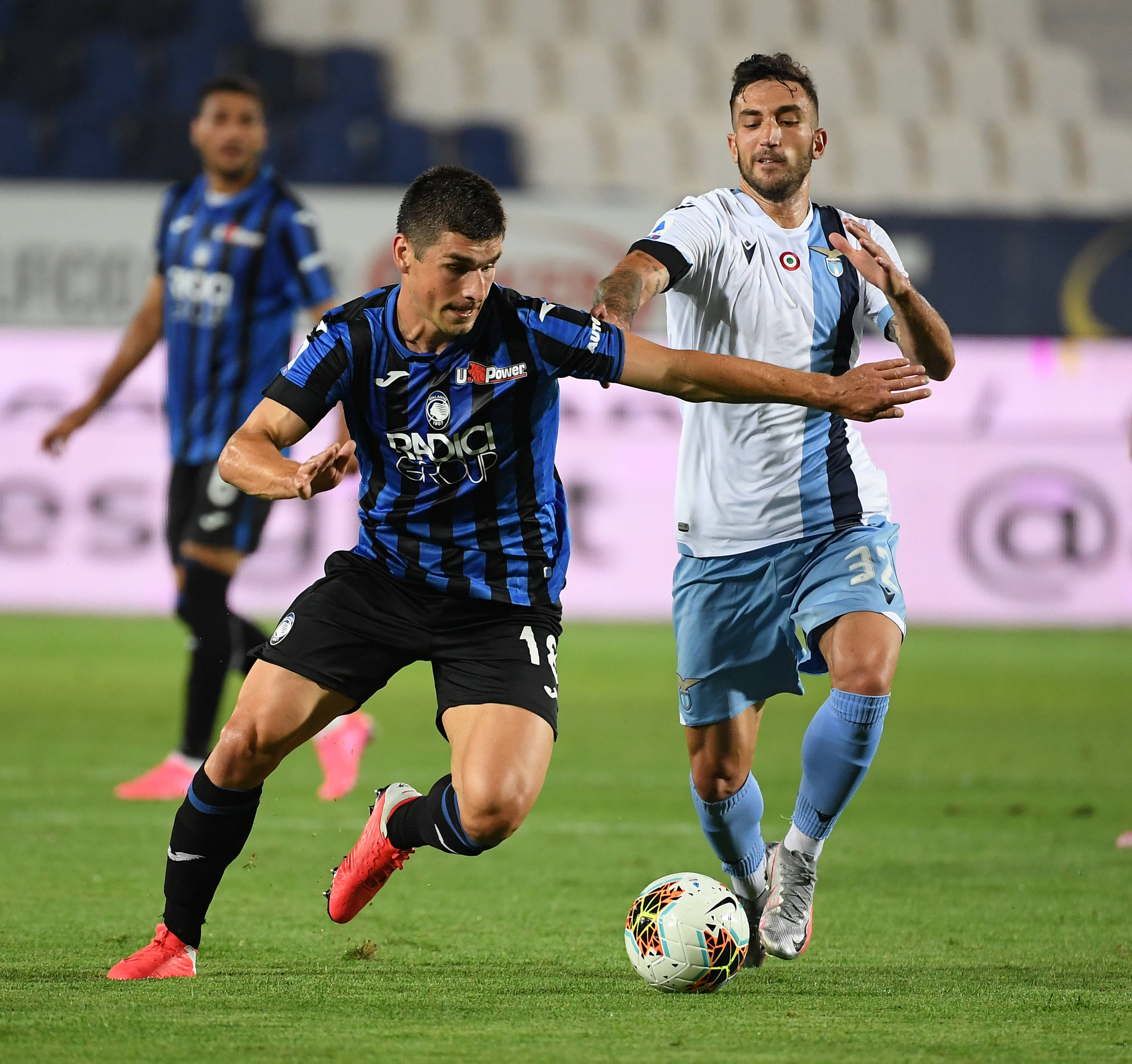 AG捕鱼官网-佛罗伦萨主场取胜，战绩逐渐回暖