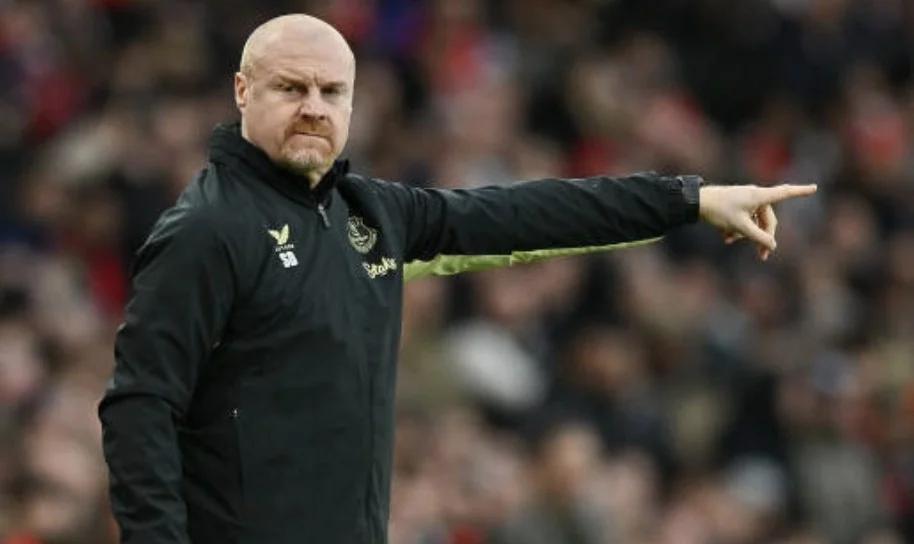 AG捕鱼王游戏-埃弗顿主场不敌，连败加剧保级困境