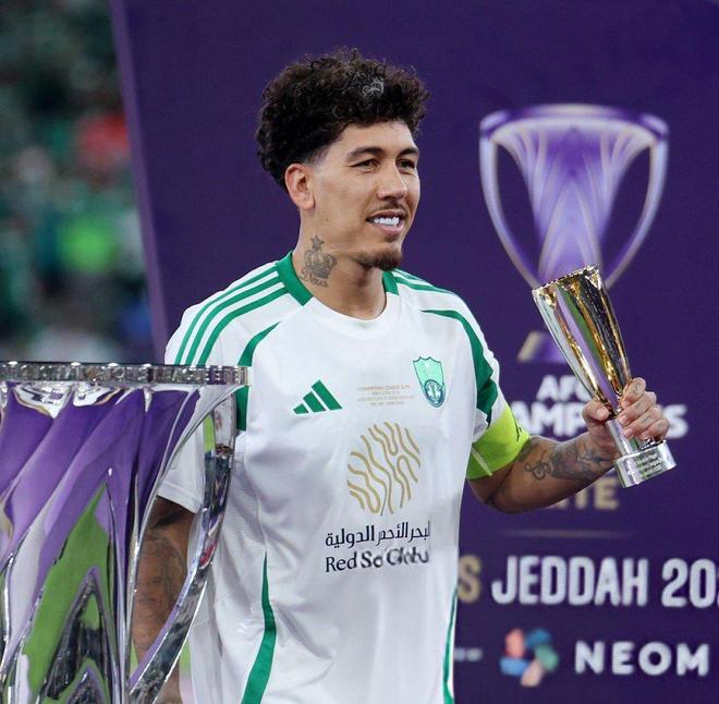 利物浦前锋菲尔米诺入选马赛阵容，值得期待！