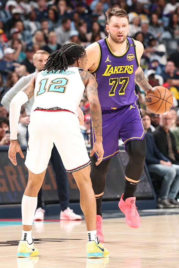 灰熊战胜太阳，将系列赛带至抢七