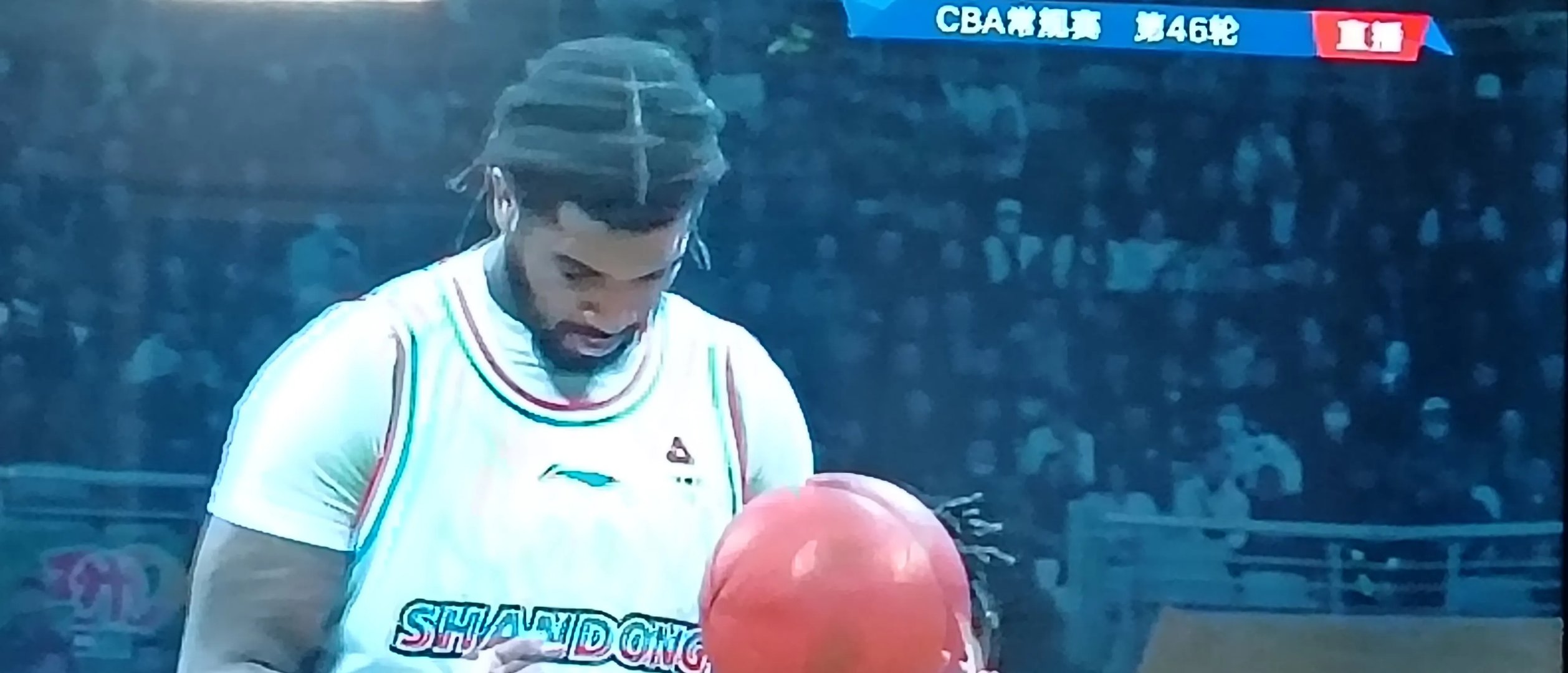 AG捕鱼乐园简介-传奇球员迎最后一战,球迷泪涟涟