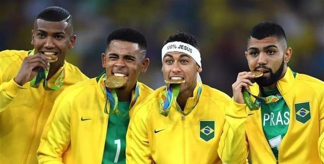 -包含巴西新星夺得金牌,引领潮流趋势的词条