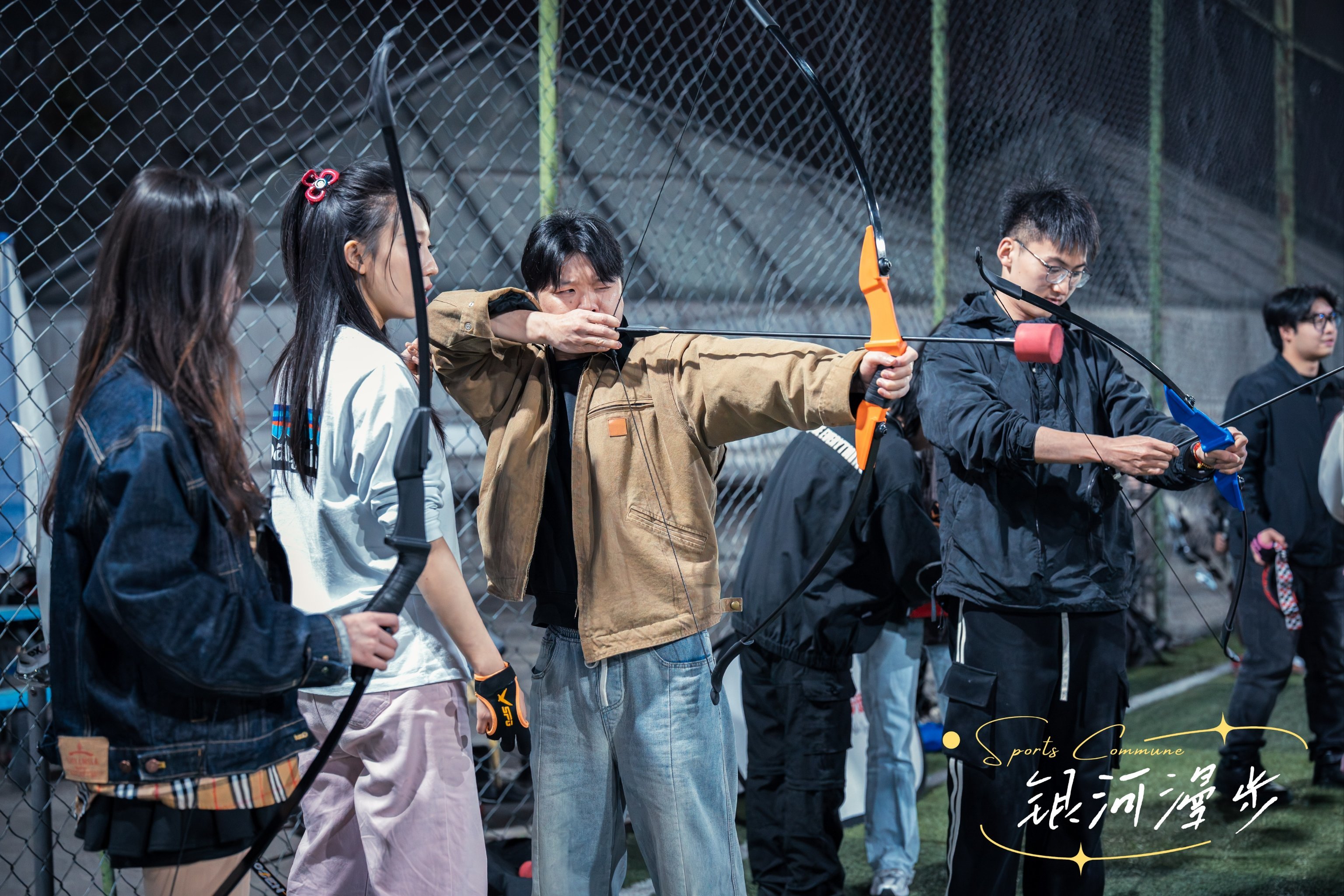 包含攻守平衡:射箭选手坚守阵地的词条 包含攻守平衡:射箭选手坚守阵地的词条