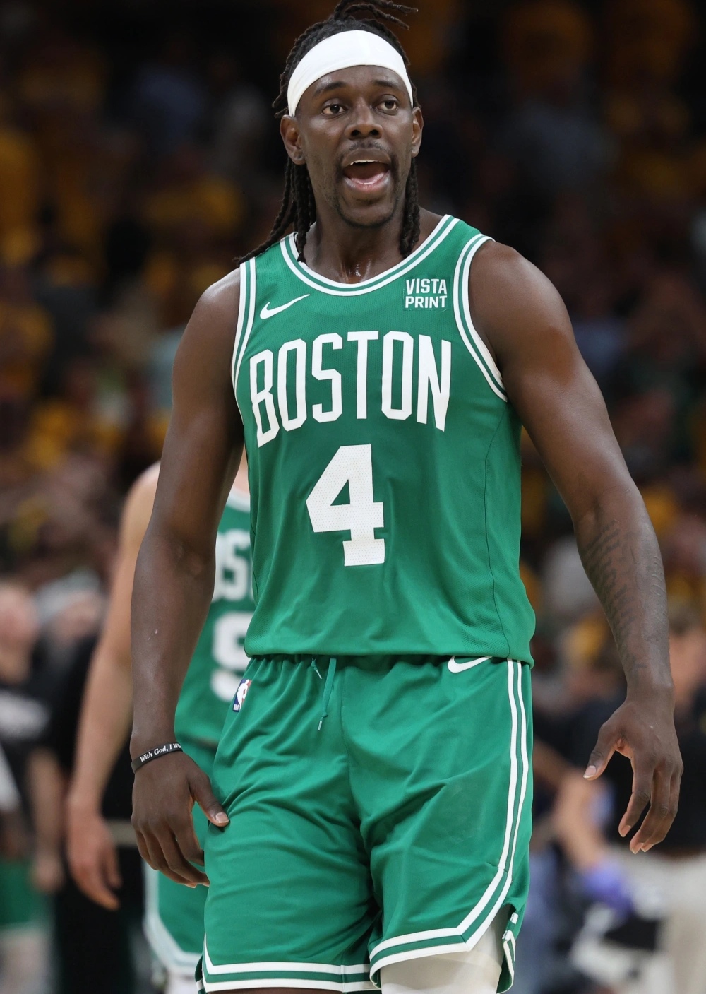 雄鹿主场力克凯尔特人，继续胜利