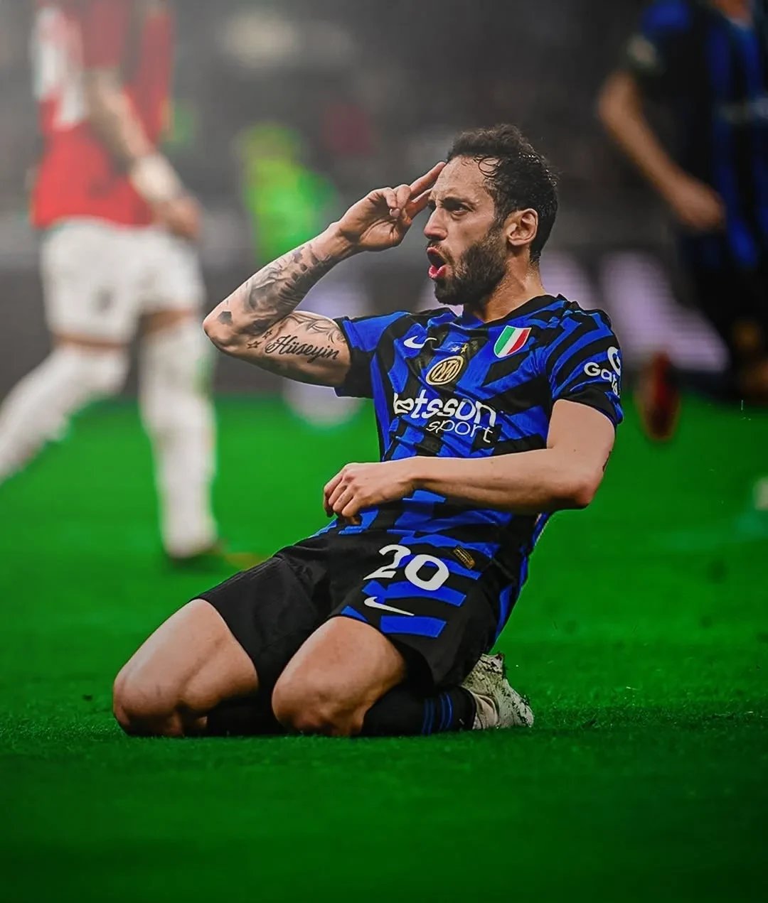 AC米兰门将表现稳定,多次扼杀对手进攻 AC米兰门将表现稳定,多次扼杀对手进攻