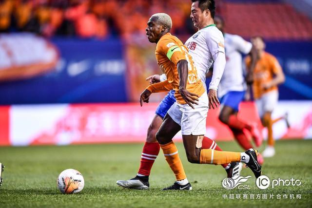 东部强队遭遇挑战,关注焦点不断 东部强队遭遇挑战,关注焦点不断