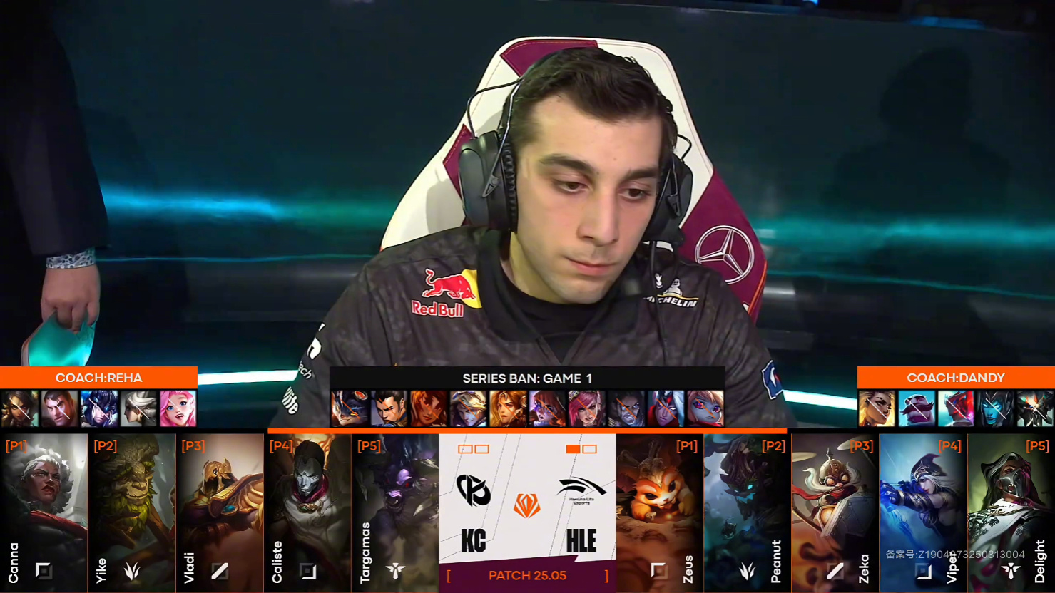 AG捕鱼乐园简介-HLE碾压FLY，Deft极限生还后反打焦点之战成都决赛之夜，锁定晋级资格的简单介绍