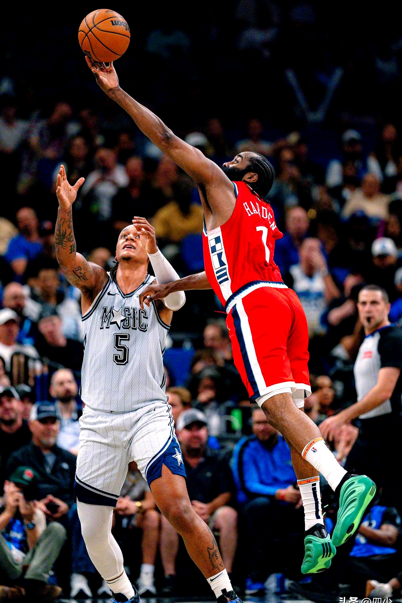 快船队备战季后赛,提前锁定季后赛资格 快船队备战季后赛,提前锁定季后赛资格