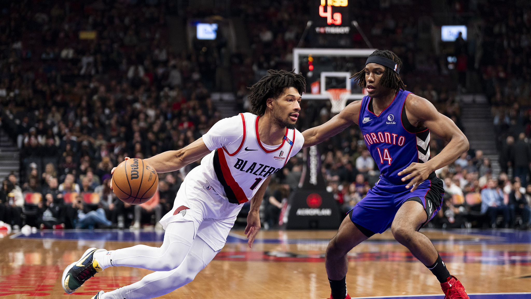 包含开拓者击败勇士，展现实力的词条