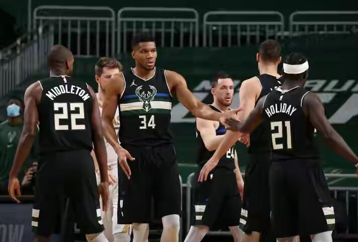 -篮网队遭遇困境,球队管理层开始调整