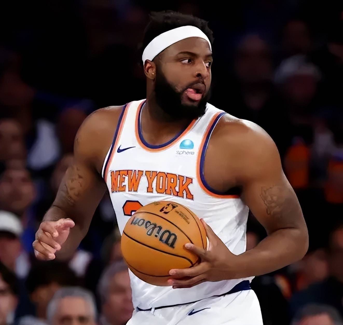 尼克斯队面临重建困境,球迷期待未来新篇章 尼克斯队面临重建困境,球迷期待未来新篇章