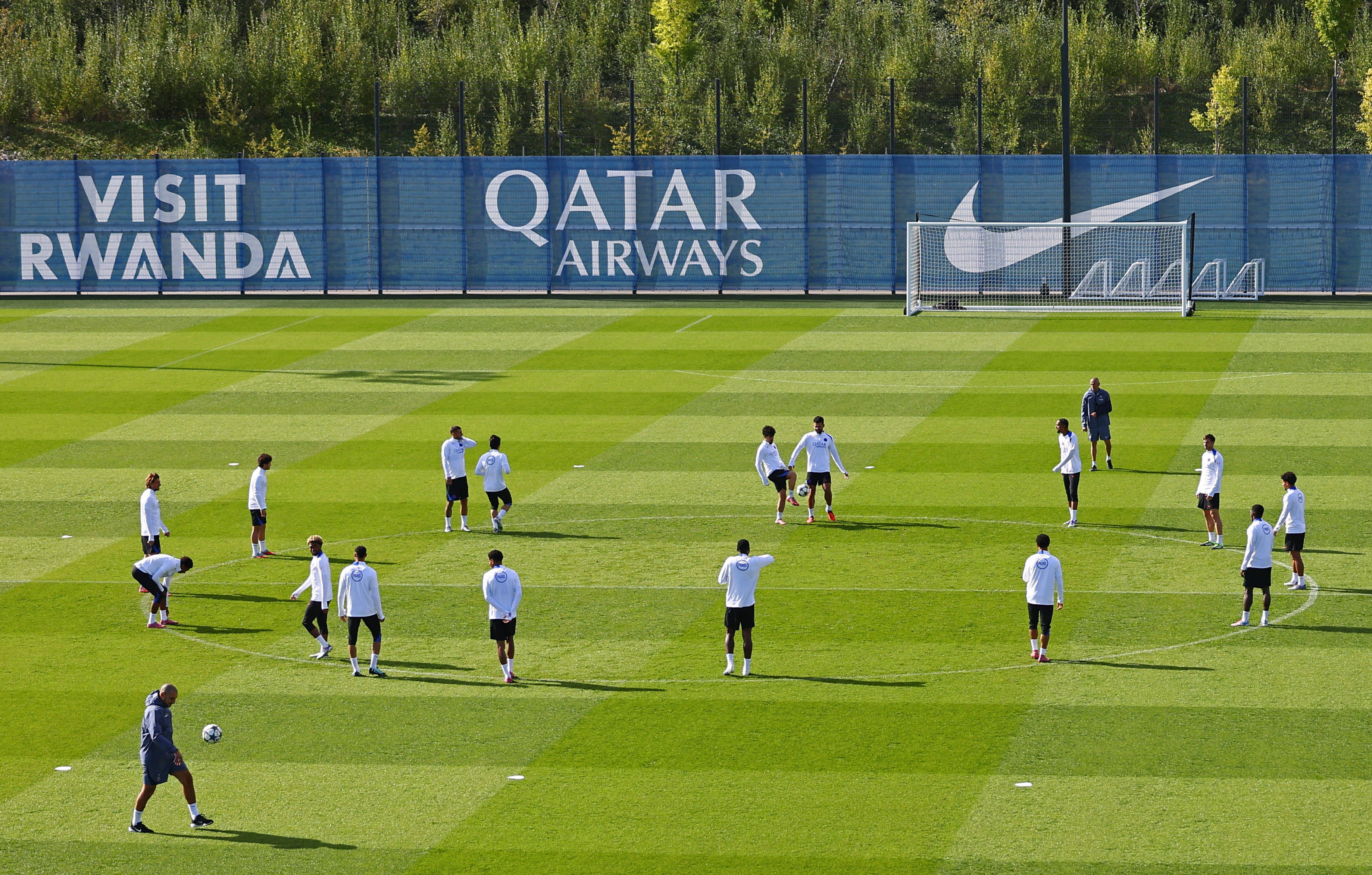 巴黎圣日耳曼碰壁，半决赛前景黯淡