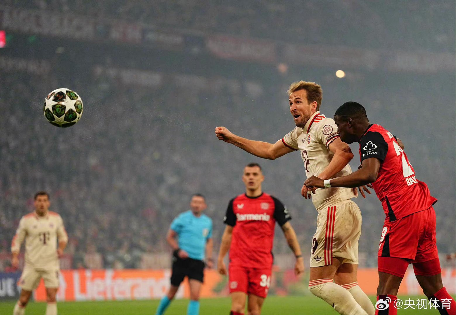 关于拜仁慕尼黑客场战胜柏林赫塔，全取三分的信息